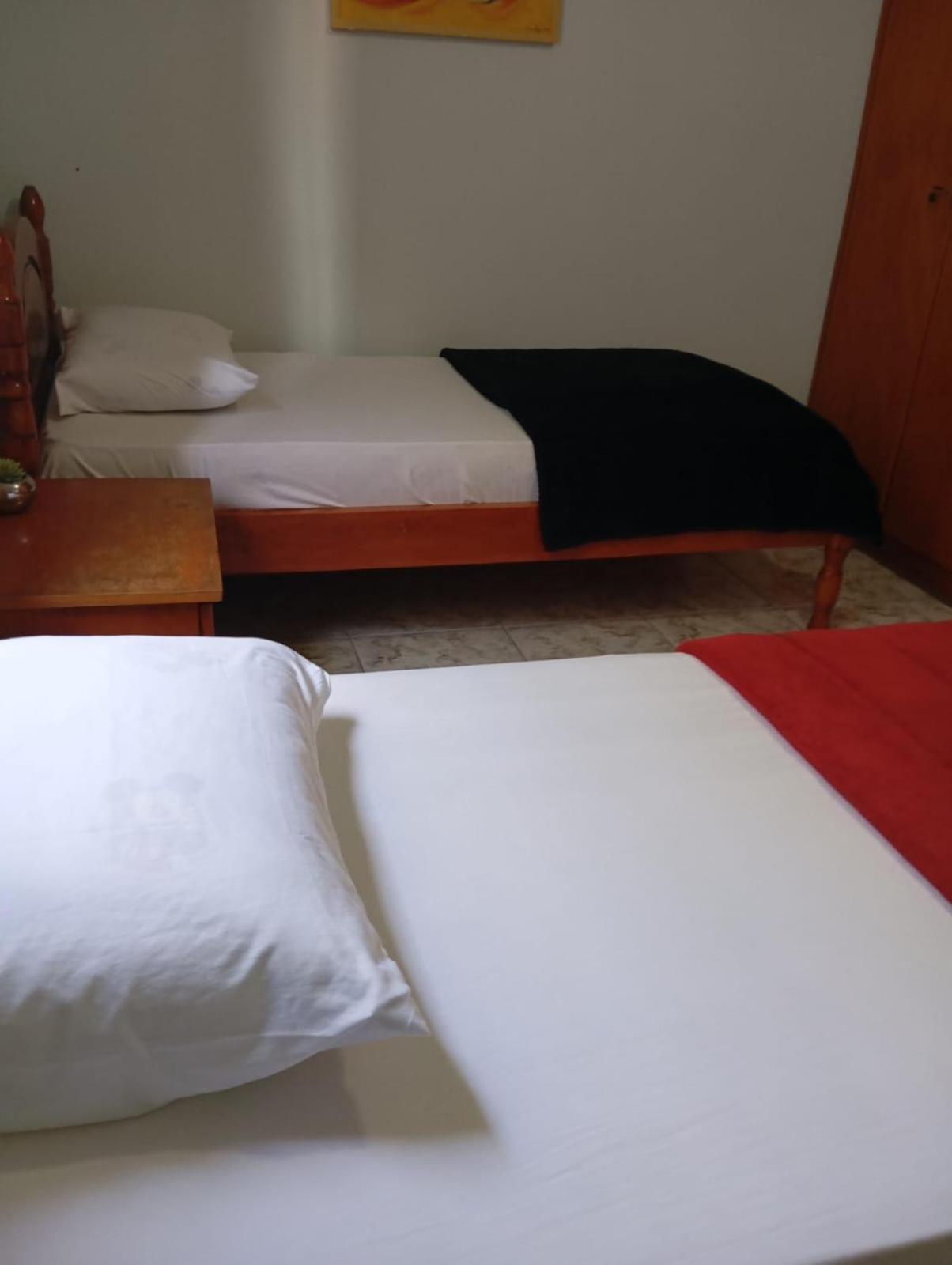 Triana Guest House Foz do Iguaçu Exteriör bild